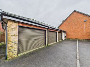 Photo 21- click for photo gallery